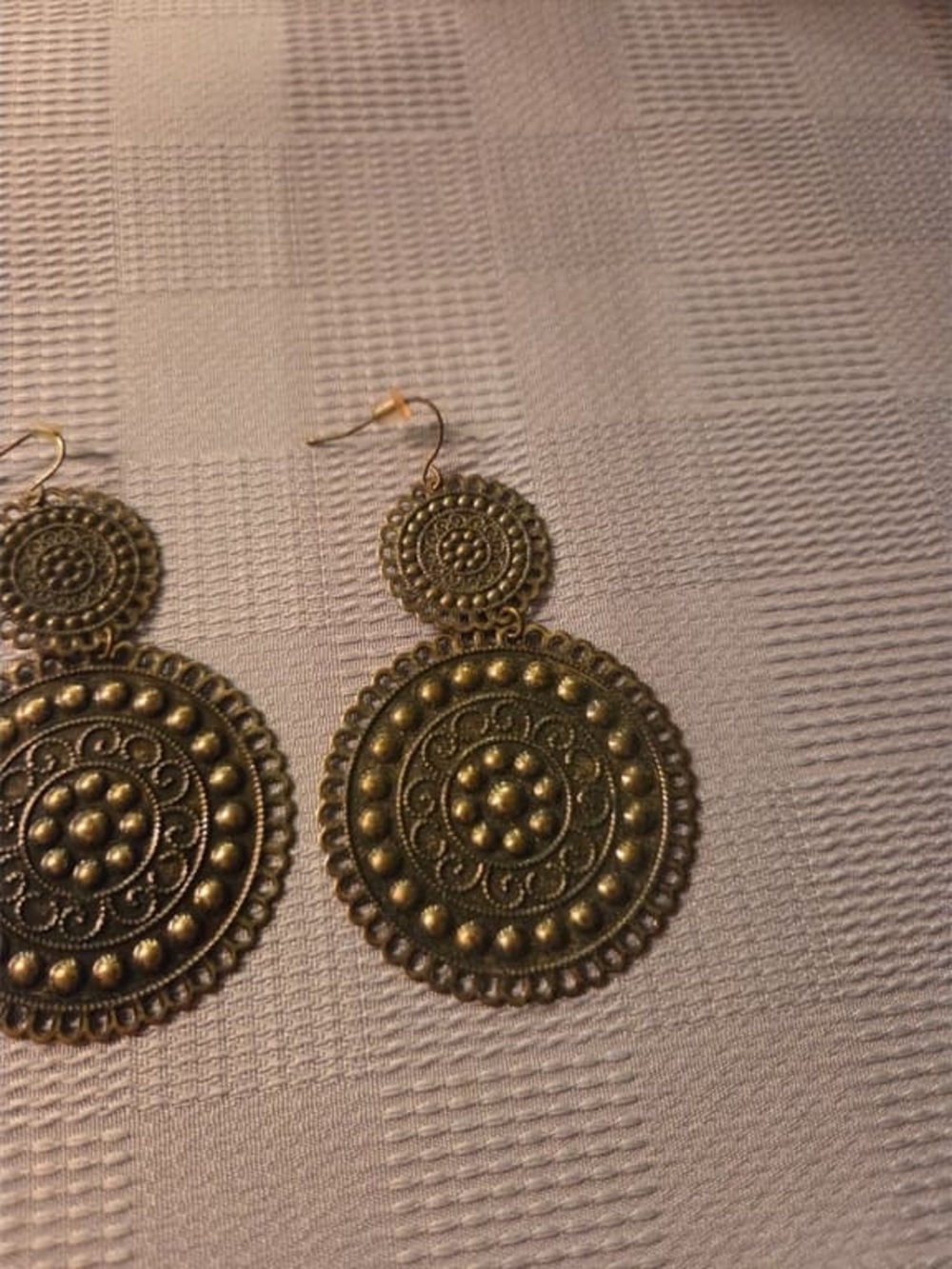 Vintage-Inspired Gold-Tone Filigree Drop Earrings